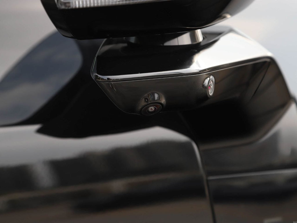 2025 Lynk & Co 900 2.0T EM-P Ultra 6-Seater