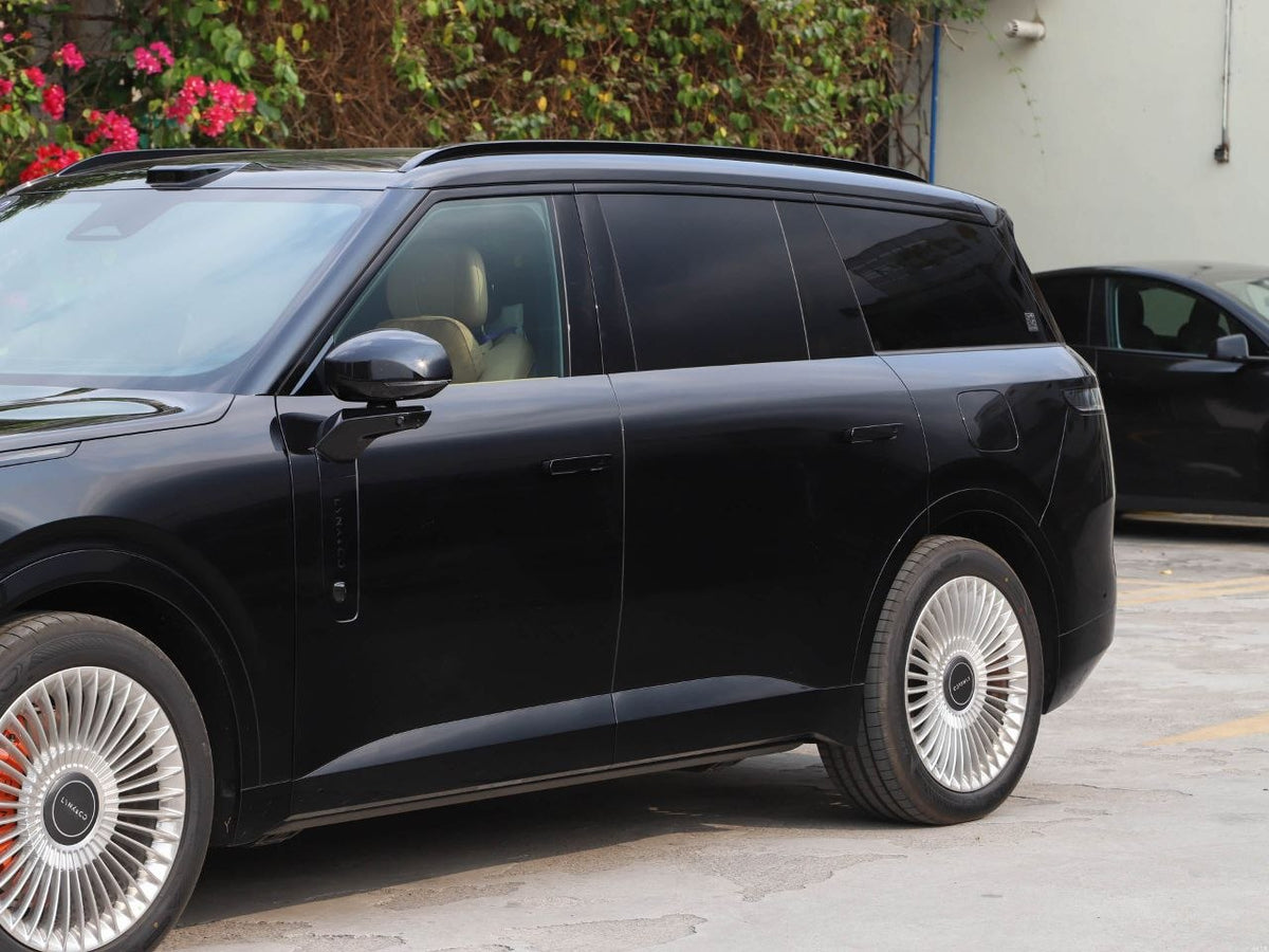 2025 Lynk & Co 900 2.0T EM-P Ultra 6-Seater