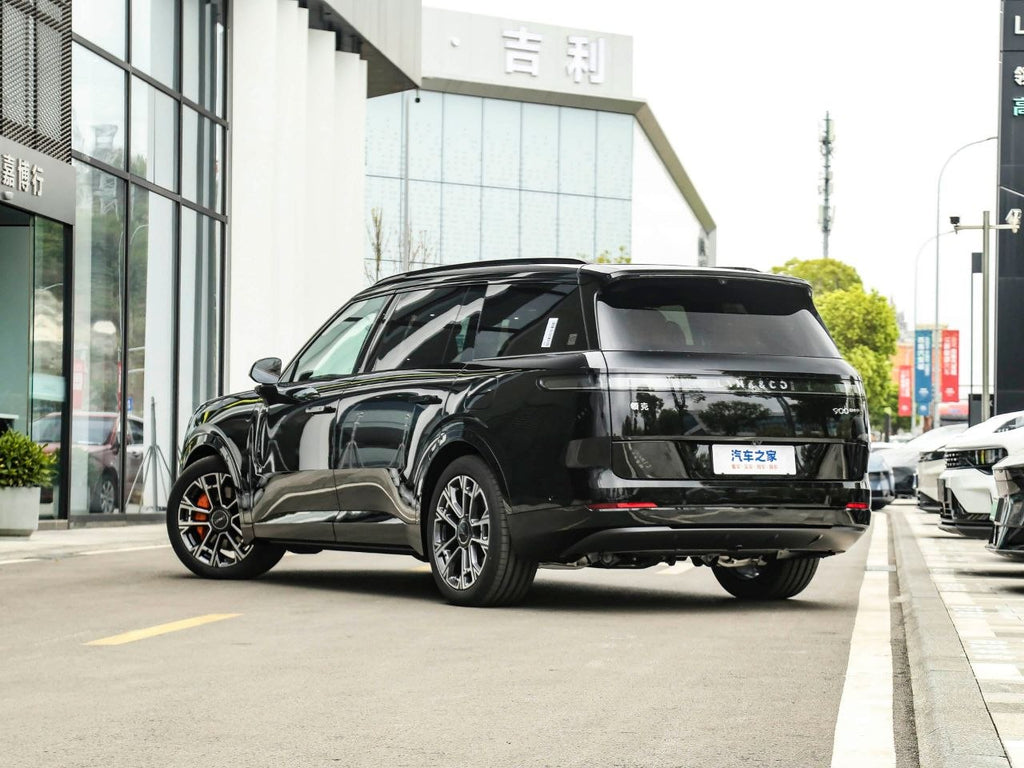 2025 Lynk & Co 900 1.5T EM-P Ultra 6-Seater | Black