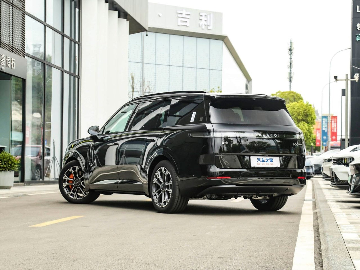 2025 Lynk & Co 900 1.5T EM-P Ultra 6-Seater | Black