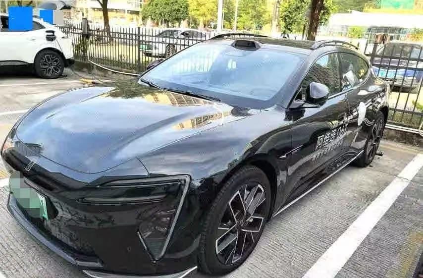 2026 AVATR 06T EV Triple-Motor