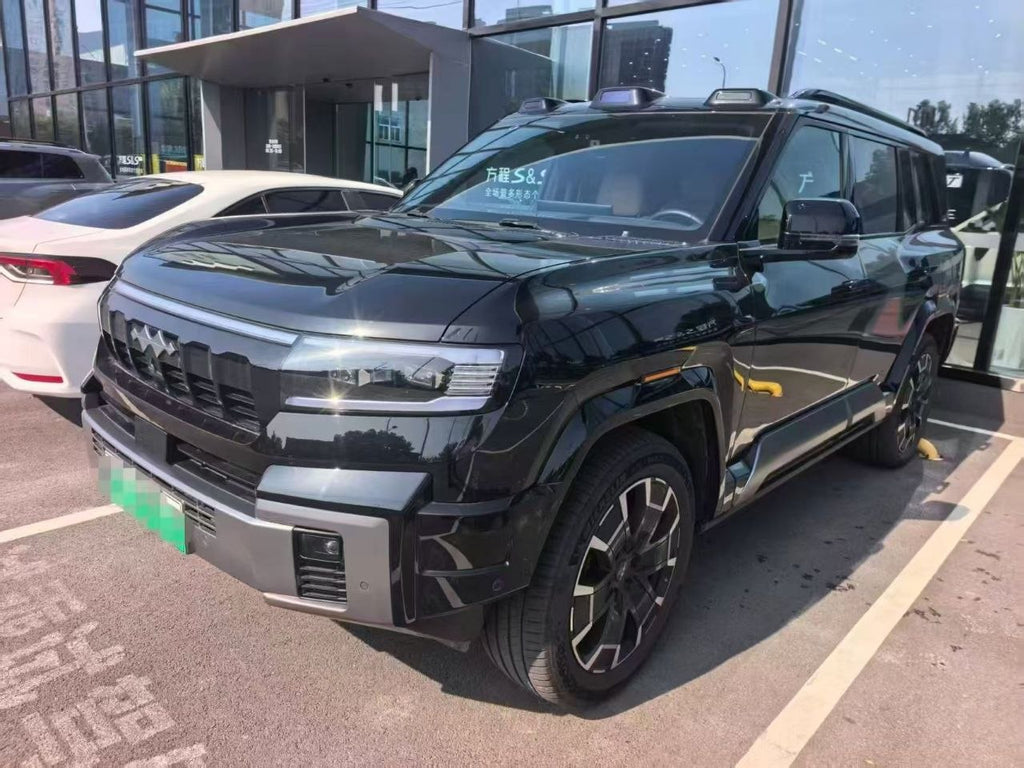2025 BYD Leopard 8 Zhiyong Flagship Drone Edition 7-Seater