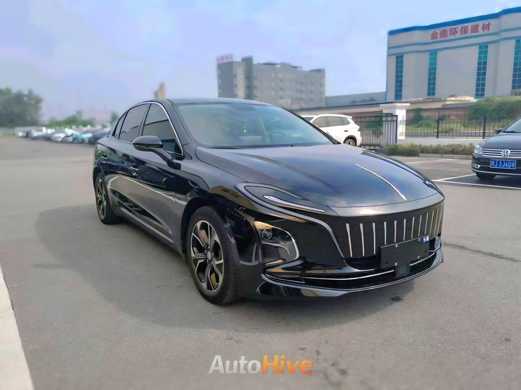 2021 Hongqi E-QM5 Charging Enjoy Edition