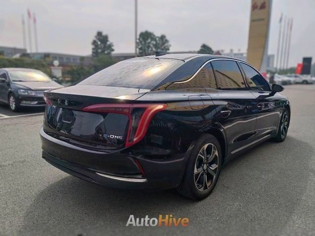2021 Hongqi E-QM5 Charging Enjoy Edition
