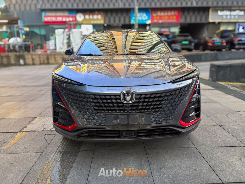 Changan UNI-T red leather rear seats interior
