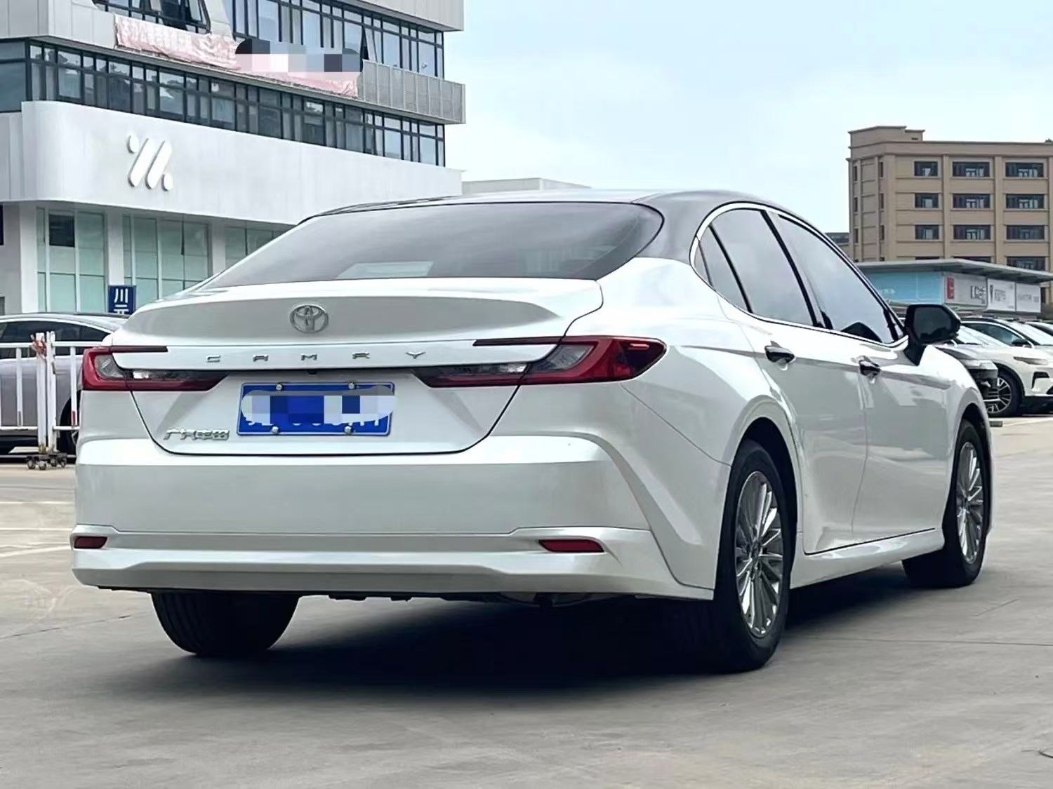 2025 Toyota Camry 2.0L GVP Luxury | White/Brown