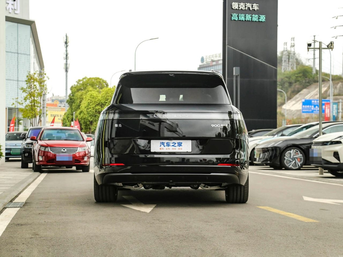 2025 Lynk & Co 900 1.5T EM-P Ultra 6-Seater | Black