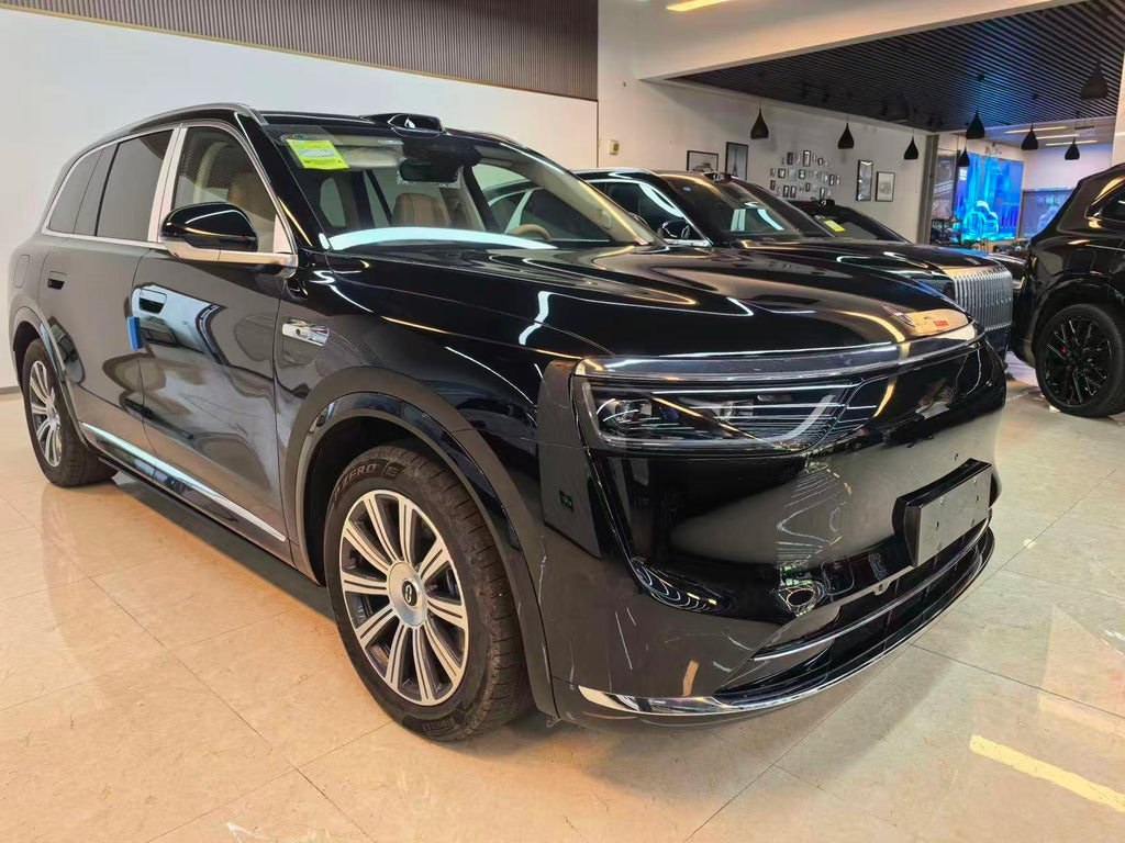 2025 AITO M8 EREV Max (5-Seater Hybrid)