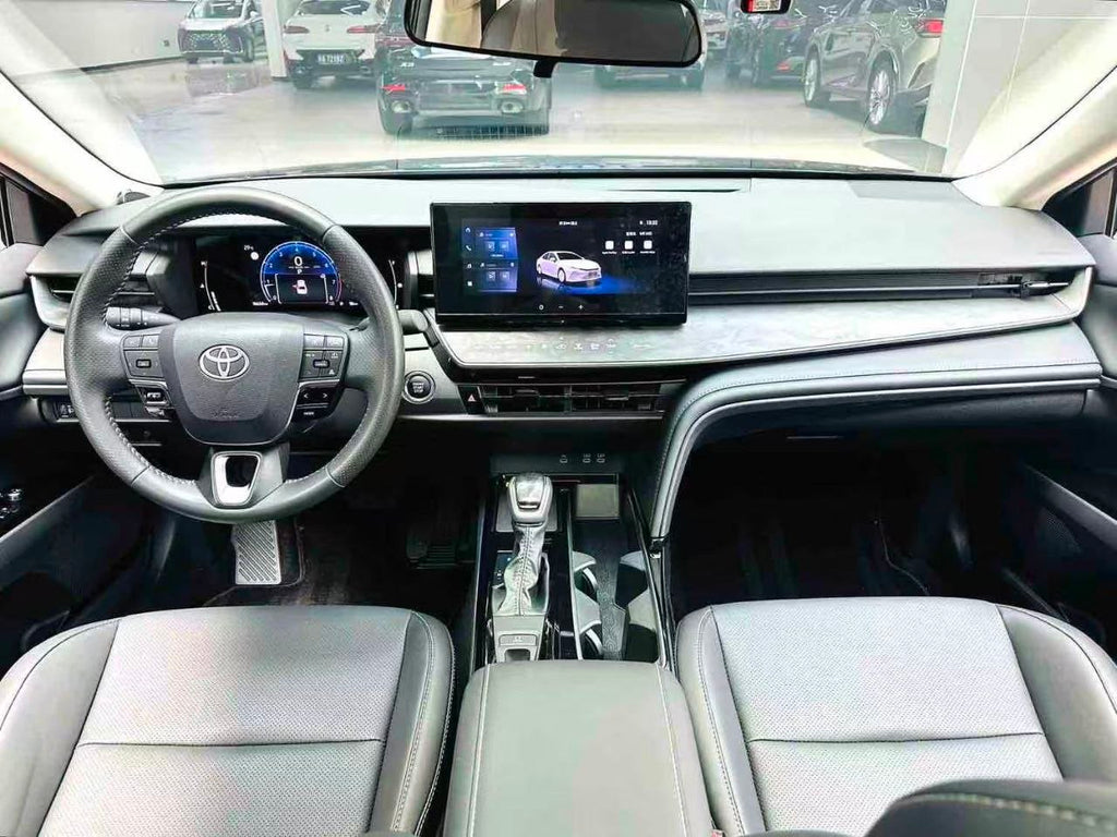 2025 Toyota Camry 2.0GVP Luxury Version