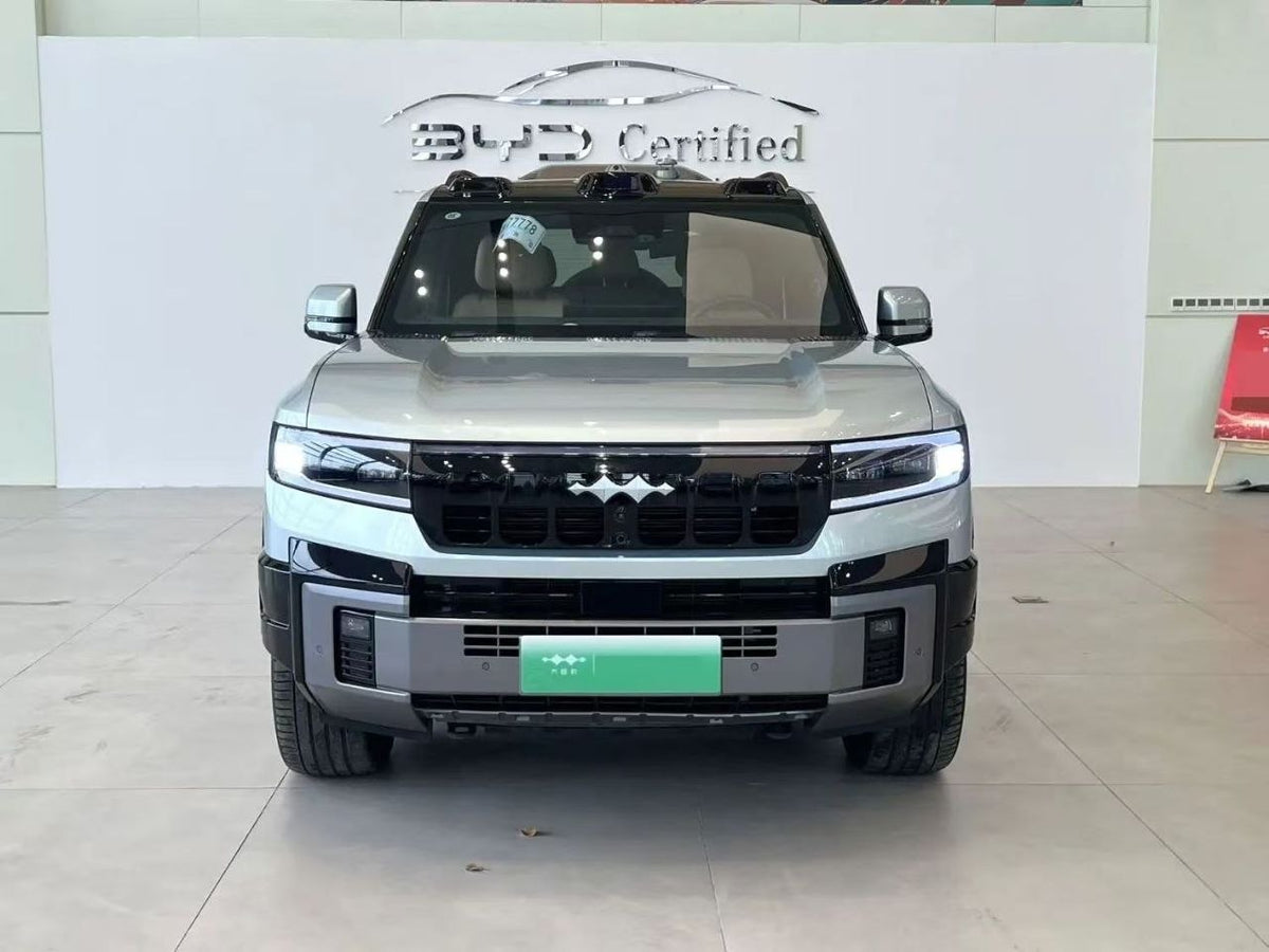 2025 BYD Leopard 8 PHEV Flagship Drone Edition