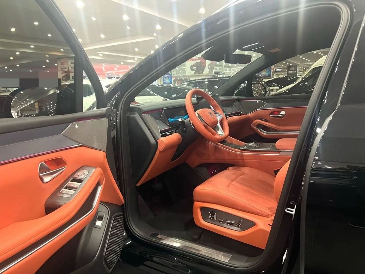 2025 BYD Tang L DM 1.5T 175KM Drone Edition | Piano Black 11,000 km