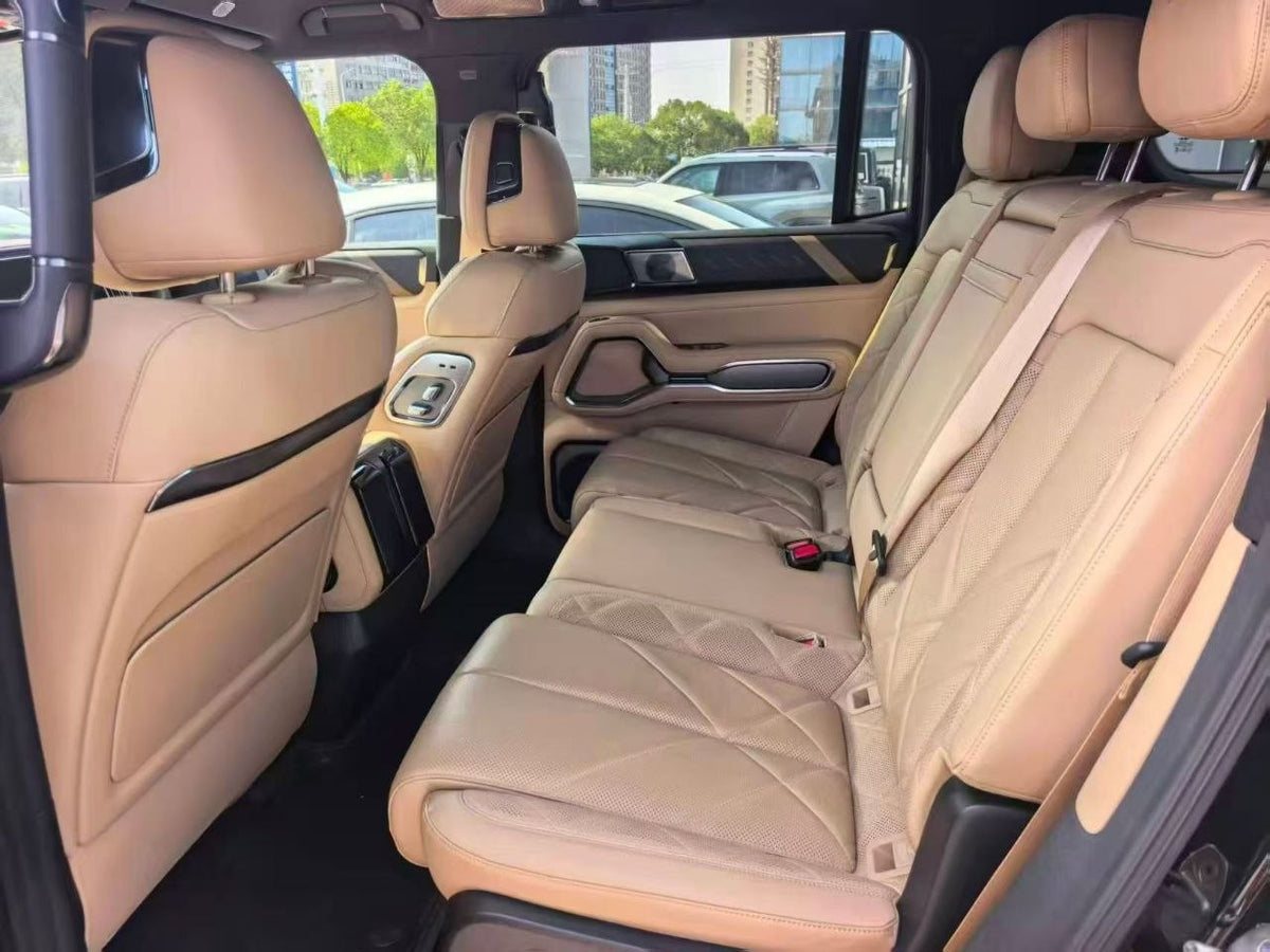 2025 BYD Leopard 8 Zhiyong Flagship Drone Edition 7-Seater