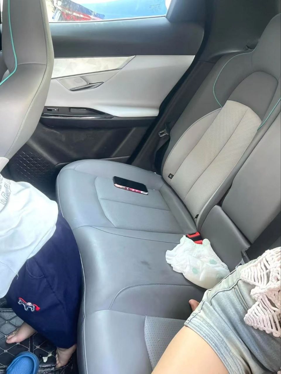 2024 Changan UNI-T 1.5T Premium Edition, Light Gray
