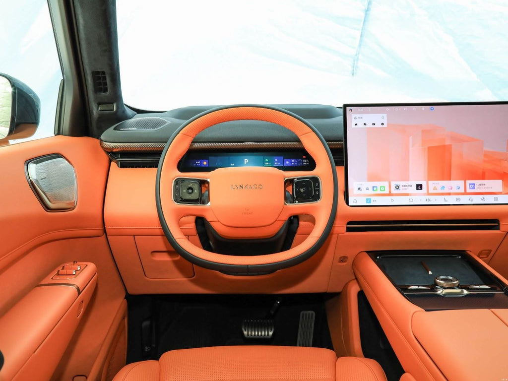2025 Lynk & Co 900 2.0T EM-P Ultra 6-Seater