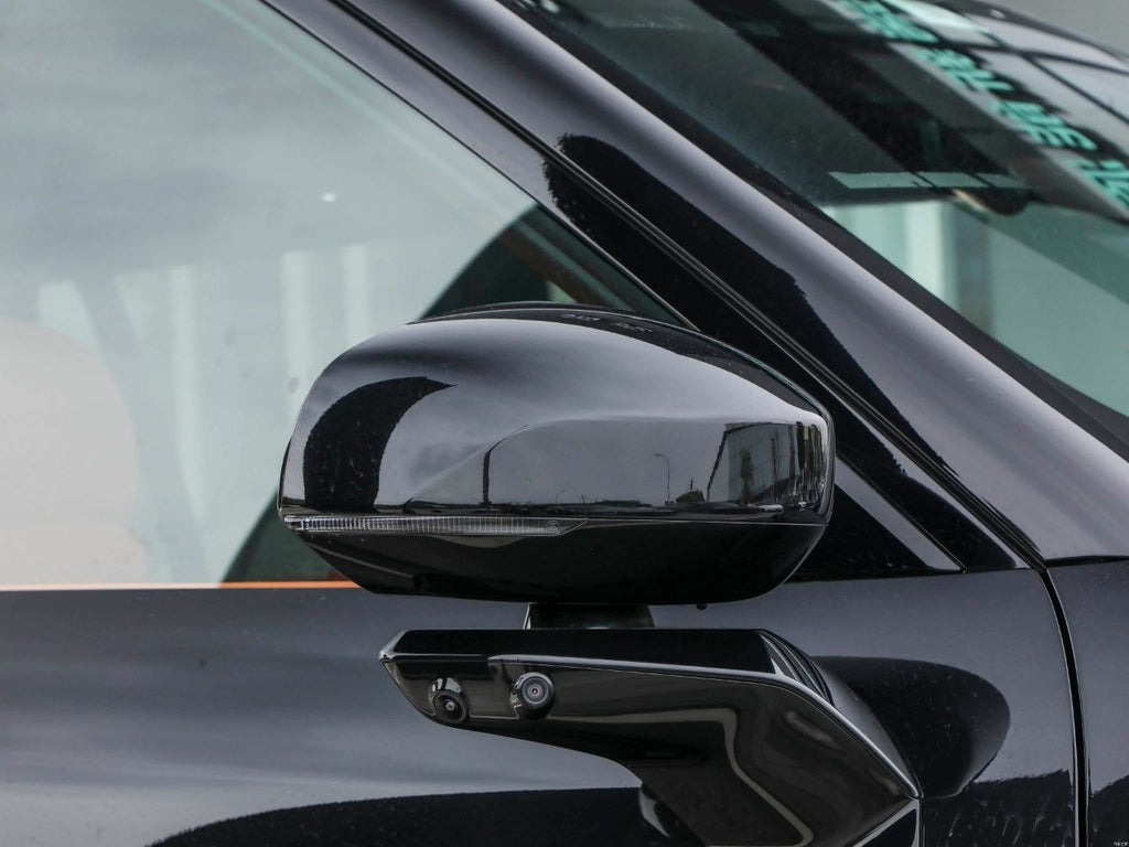 2025 Lynk & Co 900 1.5T EM-P Ultra 6-Seater | Black