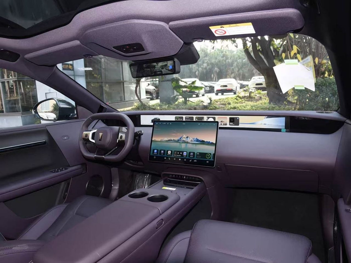 2025 AVATR 06 EV Elite