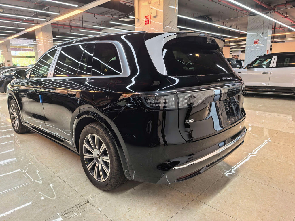 2025 AITO M8 EREV Max (5-Seater Hybrid)